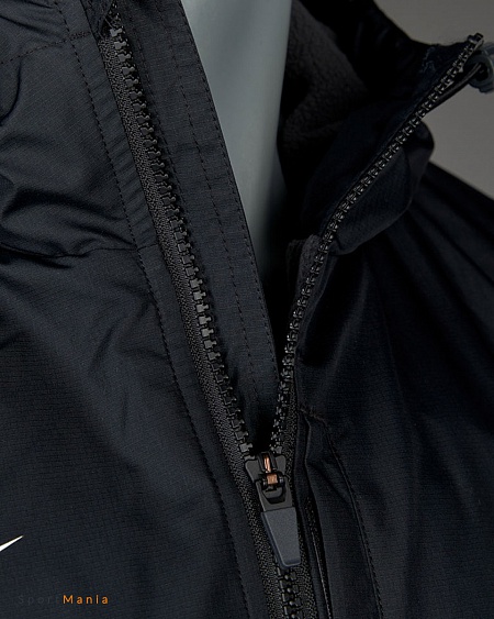 645905-010 Куртка утепленная детская Nike Team Fall Jacket черный, белый