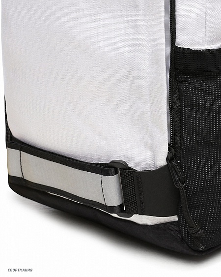 VA3I69WHT Рюкзак Vans MN Obstacle Scatepack белый, черный